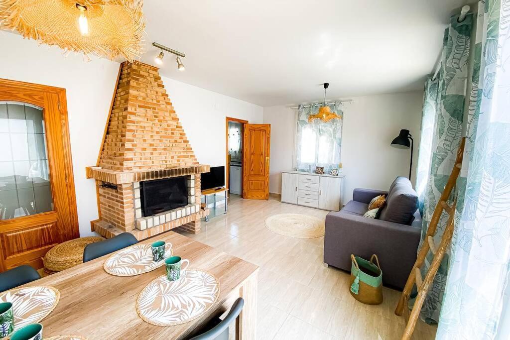 Casa La Llacuna: Casa En El Corazon Del Delta El Poble Nou del Delta Bagian luar foto